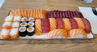 Sansushi food