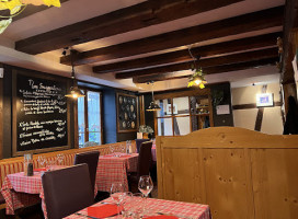 Au Relais De Riquewihr food