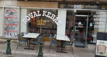 Royal Kebab inside