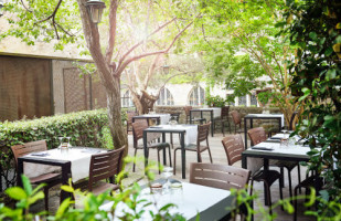 Le Jardin De L'eveque food