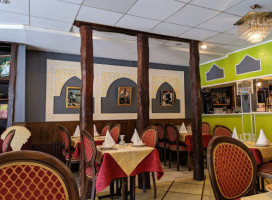 Le palais oriental food