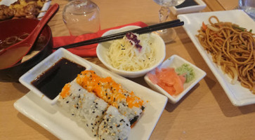 Hyper Sushi food