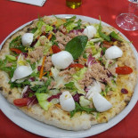 Degli Artisti Nourriture