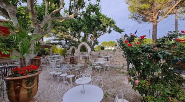 La Terrasse Du T.c Vignal inside