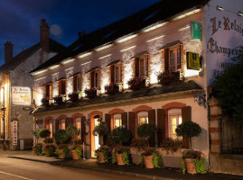 Le Relais Champenois Et Du Lion D'or outside