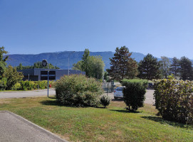 Campanile Grenoble Nord-moirans inside