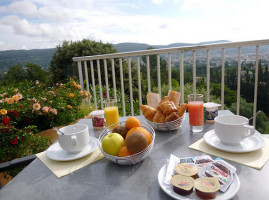 Le Col De L'Ange food