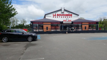 La Boucherie outside