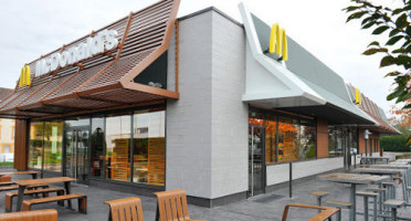 Mcdonald's outside