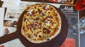 Pizza Hut food