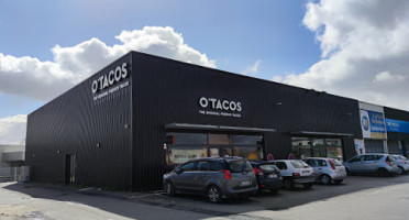 O'tacos outside