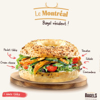 La Cabane A Bagels food