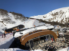 La Cabane inside