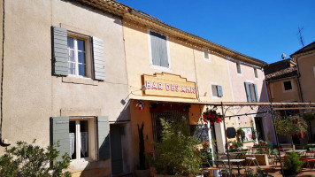 Le Bar des Amis food