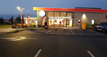 Burger King outside