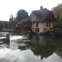 Le Moulin De Fourges outside