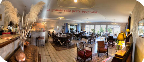 L'Aramon Gourmand inside