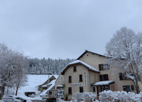 Ferme Bois Barbu Restaurant outside