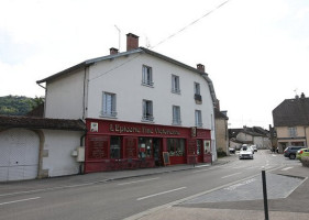 Epicerie Fine Victorienne outside