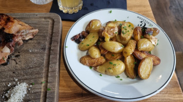 La Table Du Sanglier food