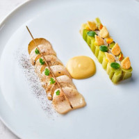 La Pyramide Maison Henriroux food