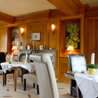 Domaine Du Châtelard food