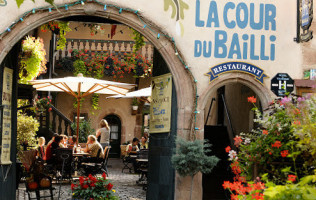 Cour Du Bailli La outside