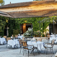 Le Cèdre De Montcaud food