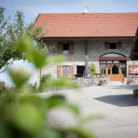 Le Bonheur Dans Le Pré food