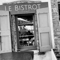 Bistrot De L'oustalet inside