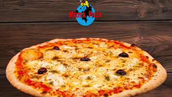 Mister Pizza food