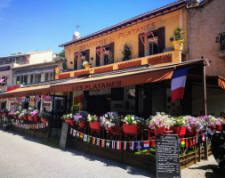 Brasserie Les Platanes outside