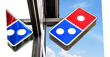 Domino's Pizza outside