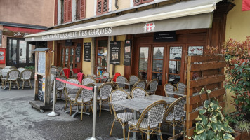 restaurant la salle des gardes outside