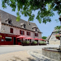 Auberge De La Tour outside