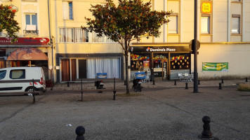 Domino's Pizza Bourges Gare outside