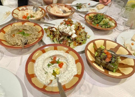 Mezze De Beyrouth food