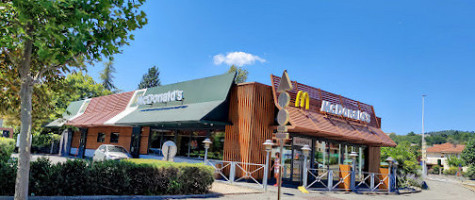 Mcdonald's outside