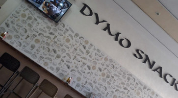 Dymo Snack inside