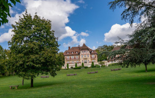 Le Chateau De La Tour outside