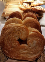 Le Pain Et Levain food