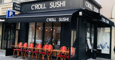 C'Roll Sushi inside