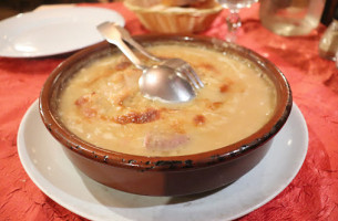 La Cave Au Cassoulet food