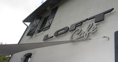 Le Loft Cafe inside