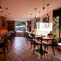 Le Bistrot De Villedieu food