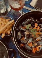 Quai Des Iles food