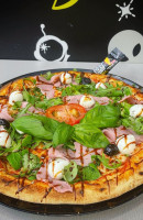 Pizza 51 Villeurbanne food