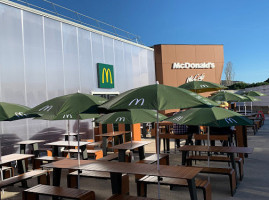 Mcdonald's outside