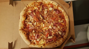 Domino's Pizza Reze Ragon food