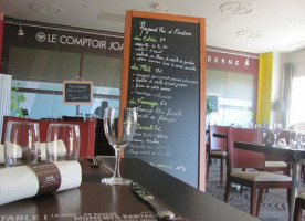 Le Comptoir Joa inside